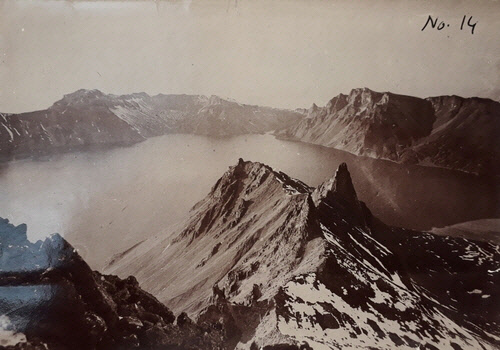 백두산 천지 사진[한국학중앙연구원 제공]